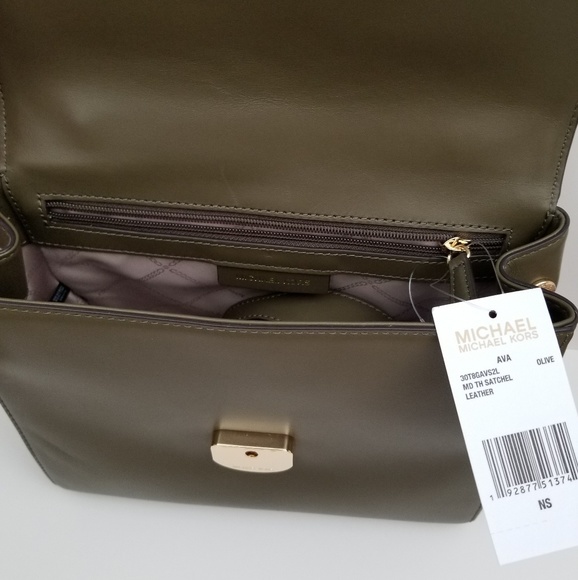 New Michael Kors Ava Bag - Picture 5 of 8